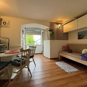 Appartamento Rona Studio Apartment Doria